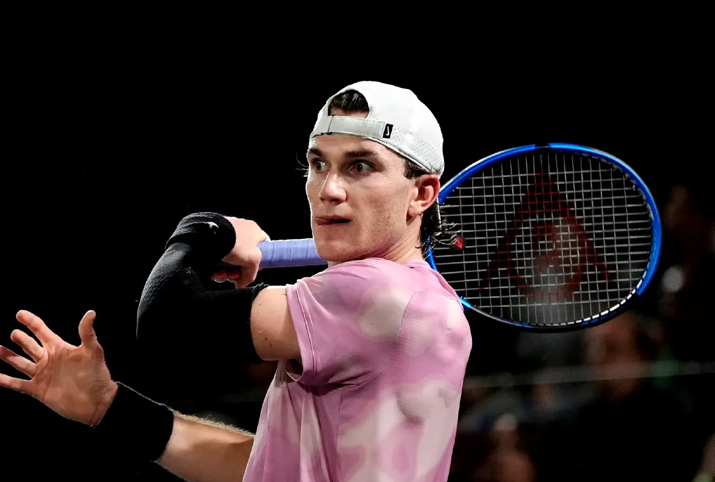 跆拳道大师赛焦点战:雪域麒麟队大胜姑苏旋风队,外线火力全开。更衣室氛围正向(世界跆拳道大满贯冠军系列赛) 跆拳道大师赛焦点战:雪域麒麟队大胜姑苏旋风队,外线火力全开。更衣室氛围正向(世界跆拳道大满贯冠军系列赛)