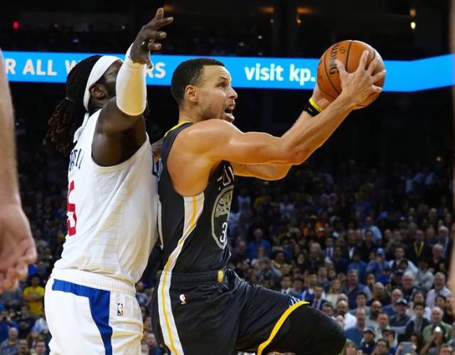 关于内马尔在勇士比赛中出色防守,回归赛场引发热议!的信息 关于内马尔在勇士比赛中出色防守,回归赛场引发热议!的信息